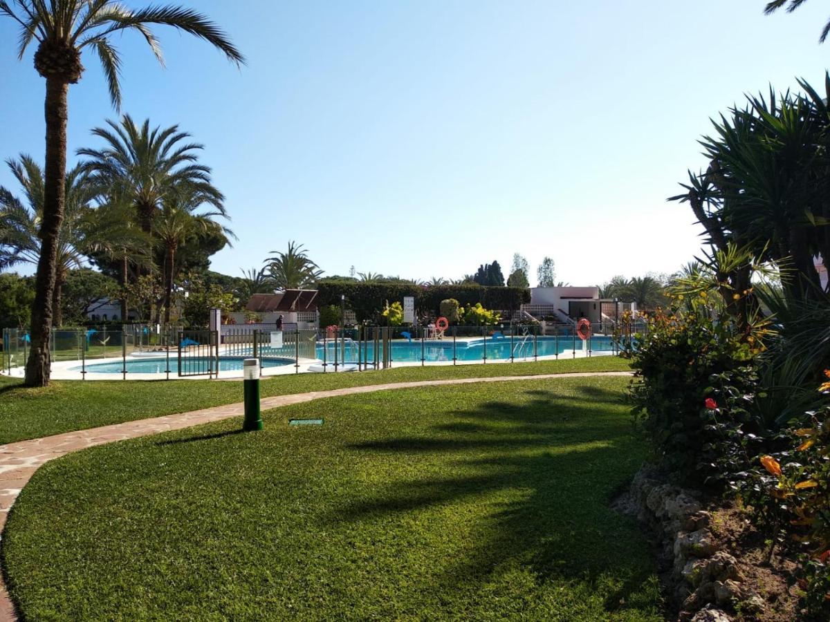 Apartamento Apartamento En Marbella Elviria Con Piscina Abierta 6 Meses Y Junto A La Playa De Las Canas Exterior foto