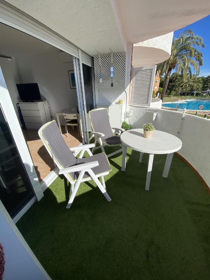 Apartamento Apartamento En Marbella Elviria Con Piscina Abierta 6 Meses Y Junto A La Playa De Las Canas Exterior foto